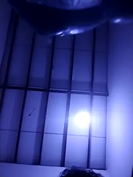 Yakpatiya7788 online show from April 18, 2026, 3:27 pm