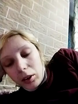 Ponka2011 online show from November 4, 2025, 6:23 am