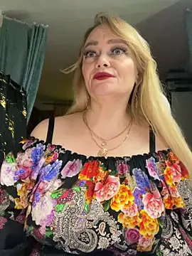 Sweet-blonde online show from May 27, 2026, 9:56 pm