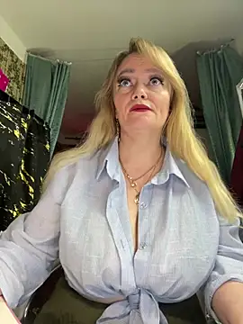 Sweet-blonde online show from May 28, 2026, 6:38 pm