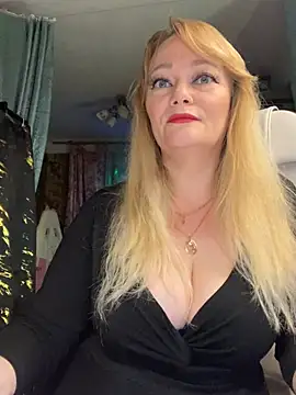 Snapshot of Sweet-blonde chatting on July 21, 2026, 10:34 pm Sweet-blonde online show from July 21, 2026, 10:34 pm