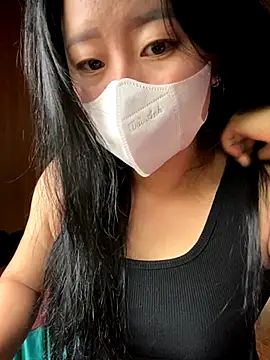 violet-00 online show from September 25, 2025, 12:47 am