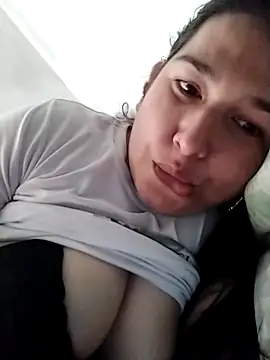 Snapshot of rossiteylor chatting on October 28, 2025, 4:53 pm rossiteylor online show from October 28, 2025, 4:53 pm