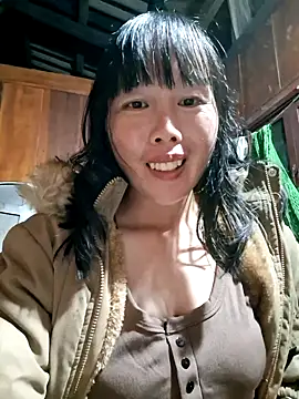 helenzz online show from September 29, 2025, 12:32 pm