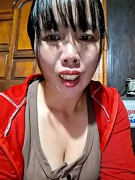 helenzz online show from October 19, 2025, 1:23 pm