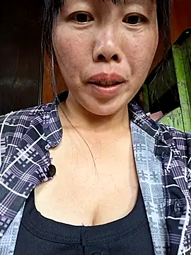 helenzz online show from October 23, 2025, 5:29 am