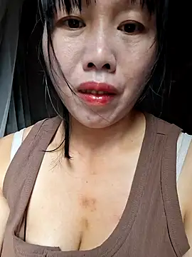 helenzz online show from October 28, 2025, 12:47 am