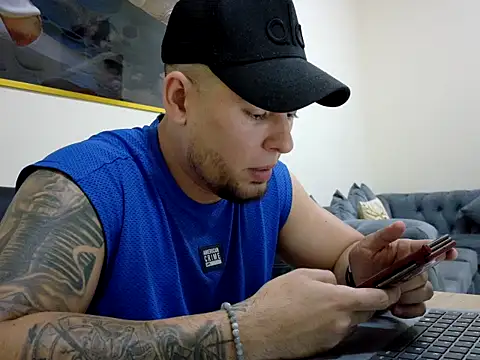 Snapshot of maximus888A chatting on March 27, 2026, 8:19 pm maximus888A online show from March 27, 2026, 8:19 pm