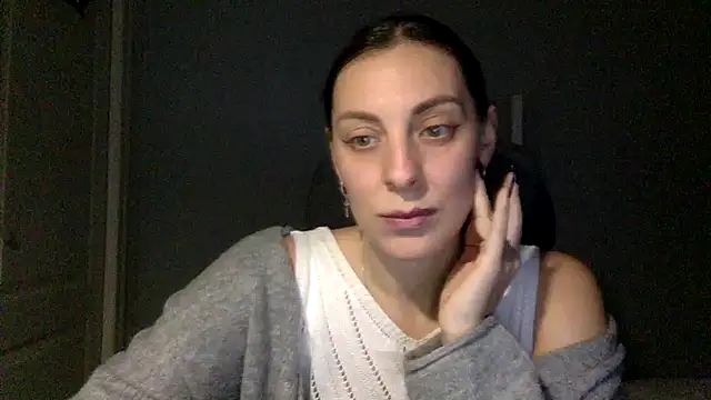 Myronell online show from November 11, 2025, 5:02 pm