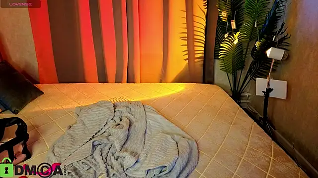 Elsie Cutties online show from April 8, 2026, 1:05 am