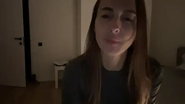 Snapshot of Arivanna chatting on October 4, 2025, 2:15 pm Arivanna online show from October 4, 2025, 2:15 pm