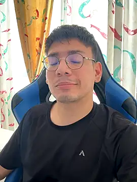 marcuswildx online show from December 3, 2025, 3:10 pm