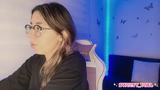 sweettvera online show from October 25, 2025, 10:01 am