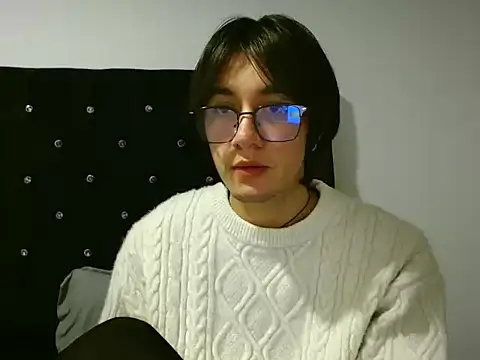 Matti Mendez  online show from June 11, 2026, 1:49 am