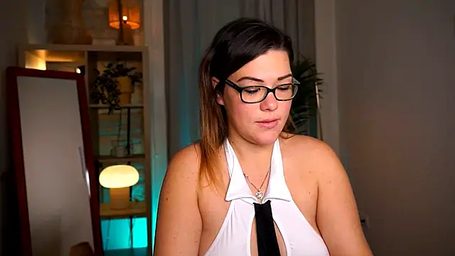 mrs fllowerr online show from November 26, 2025, 4:52 pm