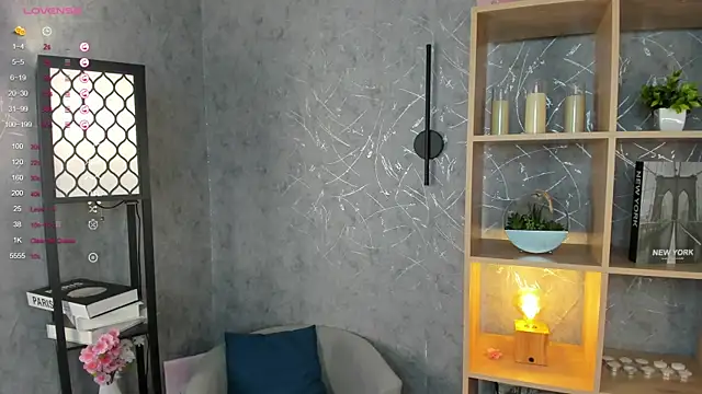 ElenoreReth online show from November 11, 2025, 1:38 am