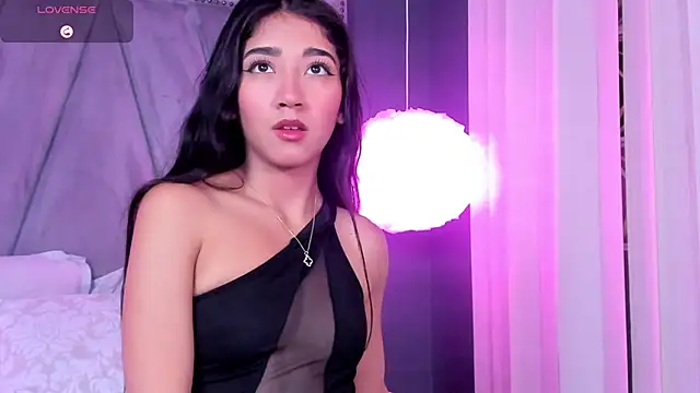 Mariana Kalo online show from November 10, 2025, 11:09 am