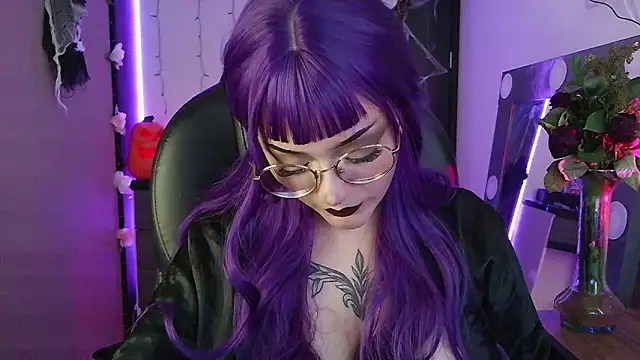 LesRose online show from October 22, 2025, 4:40 pm