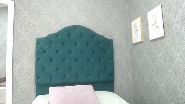 Vic Taylor online show from April 20, 2026, 11:57 am