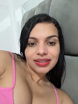 Anavalle online show from May 19, 2026, 11:22 pm