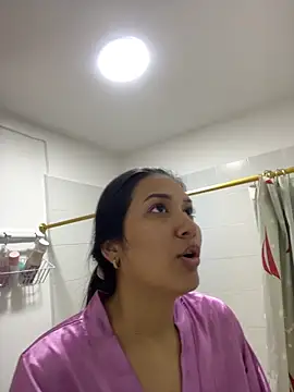 IsabellaJoness  online show from November 7, 2025, 11:10 am