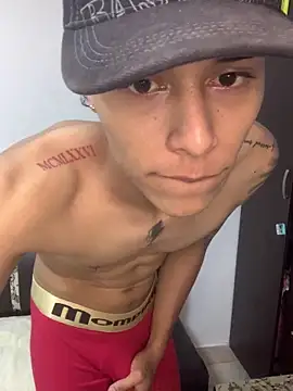 Snapshot of Frayhot777 chatting on March 18, 2026, 9:07 pm Frayhot777 online show from March 18, 2026, 9:07 pm