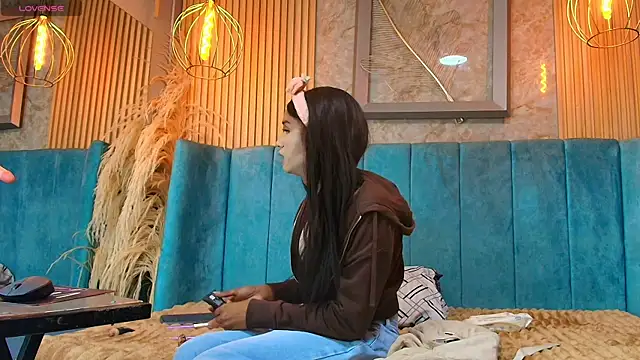 briannyte25 online show from October 10, 2025, 11:42 am
