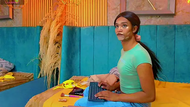 briannyte25 online show from October 11, 2025, 11:53 am