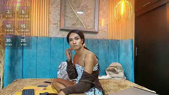 briannyte25 online show from October 14, 2025, 1:12 pm