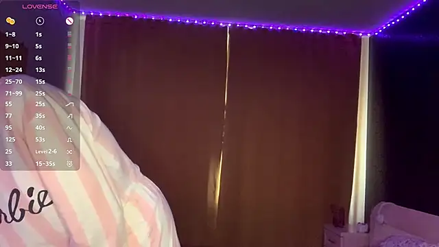 KrystinFunches online show from November 2, 2025, 9:11 am