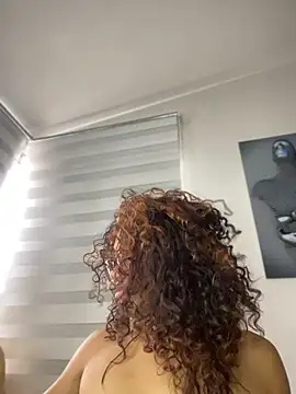 PrettyLia online show from February 20, 2026, 9:48 pm