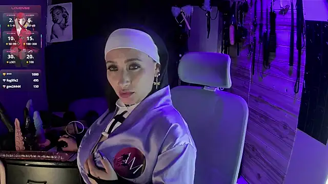 lucyheartfillia11 online show from November 12, 2025, 11:54 am