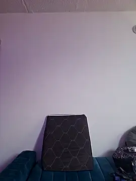 -BlueOpal- online show from April 13, 2026, 7:19 pm