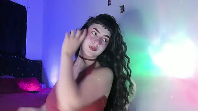 kitty  chs online show from April 15, 2026, 3:57 am