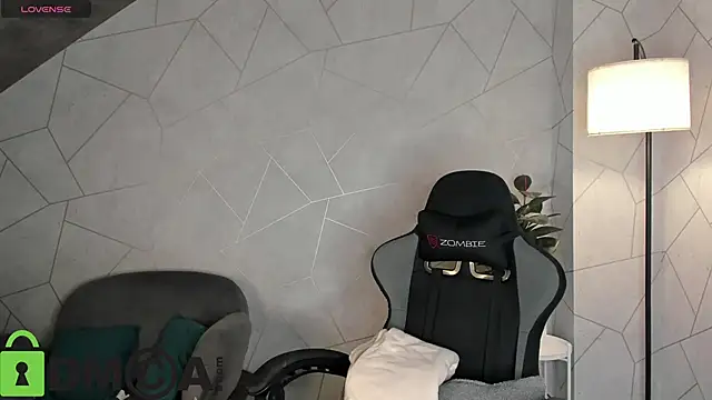 Berta Kelly online show from November 11, 2025, 1:05 am