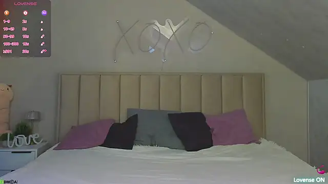 Snapshot of Berta_Kelly chatting on June 10, 2026, 12:22 am Berta Kelly online show from June 10, 2026, 12:22 am
