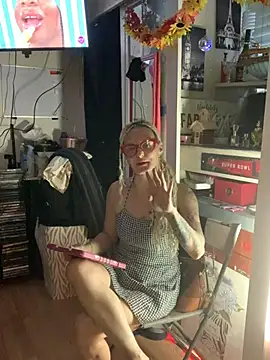 Snapshot of blondebarbiebae chatting on June 20, 2026, 9:50 pm blondebarbiebae online show from June 20, 2026, 9:50 pm