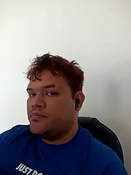 Snapshot of big_bearr chatting on April 22, 2026, 7:48 pm big bearr online show from April 22, 2026, 7:48 pm