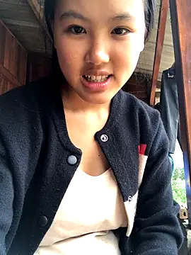 Mai lovely online show from October 22, 2025, 2:01 am