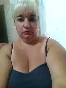 Snapshot of kabiriya10034 chatting on September 25, 2025, 4:27 am kabiriya10034 online show from September 25, 2025, 4:27 am