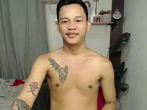 asianmonstercock05 online show from April 13, 2026, 4:18 am