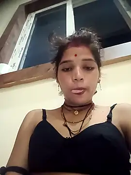 Snapshot of Mahek_love143 chatting on May 31, 2026, 10:00 pm Mahek love143 online show from May 31, 2026, 10:00 pm