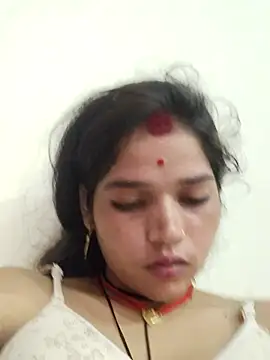Snapshot of Mahek_love143 chatting on July 3, 2026, 10:32 am Mahek love143 online show from July 3, 2026, 10:32 am