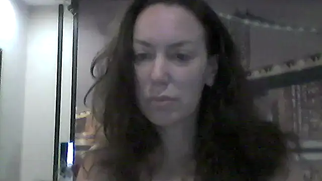 Selirine online show from October 8, 2025, 3:48 am