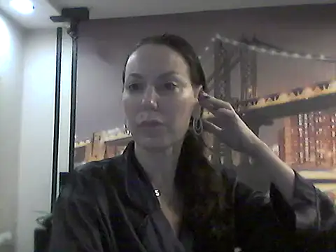 Selirine online show from October 19, 2025, 11:33 am