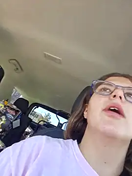 xofrankiefinexo online show from October 7, 2025, 7:11 pm