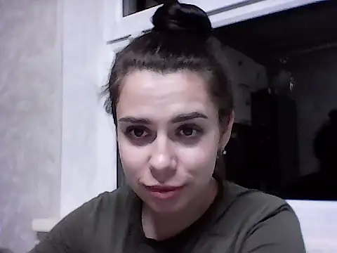 LindaLoverx online show from September 29, 2025, 2:44 pm