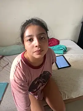 Snapshot of Aurora_princesss chatting on October 11, 2025, 1:20 pm Aurora princesss online show from October 11, 2025, 1:20 pm