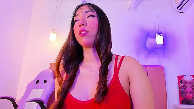 emily  walker online show from December 17, 2025, 3:34 am