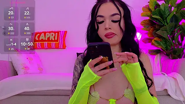 TiaBelle online show from November 21, 2025, 6:17 pm